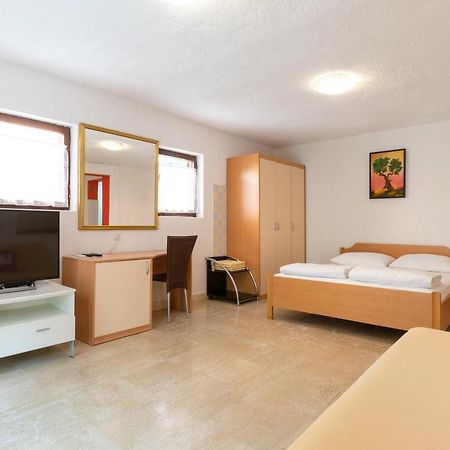 Apartment Milka Rovinj Exterior photo