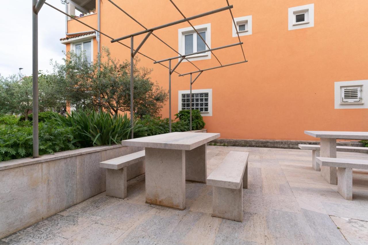 Apartment Milka Rovinj Exterior photo